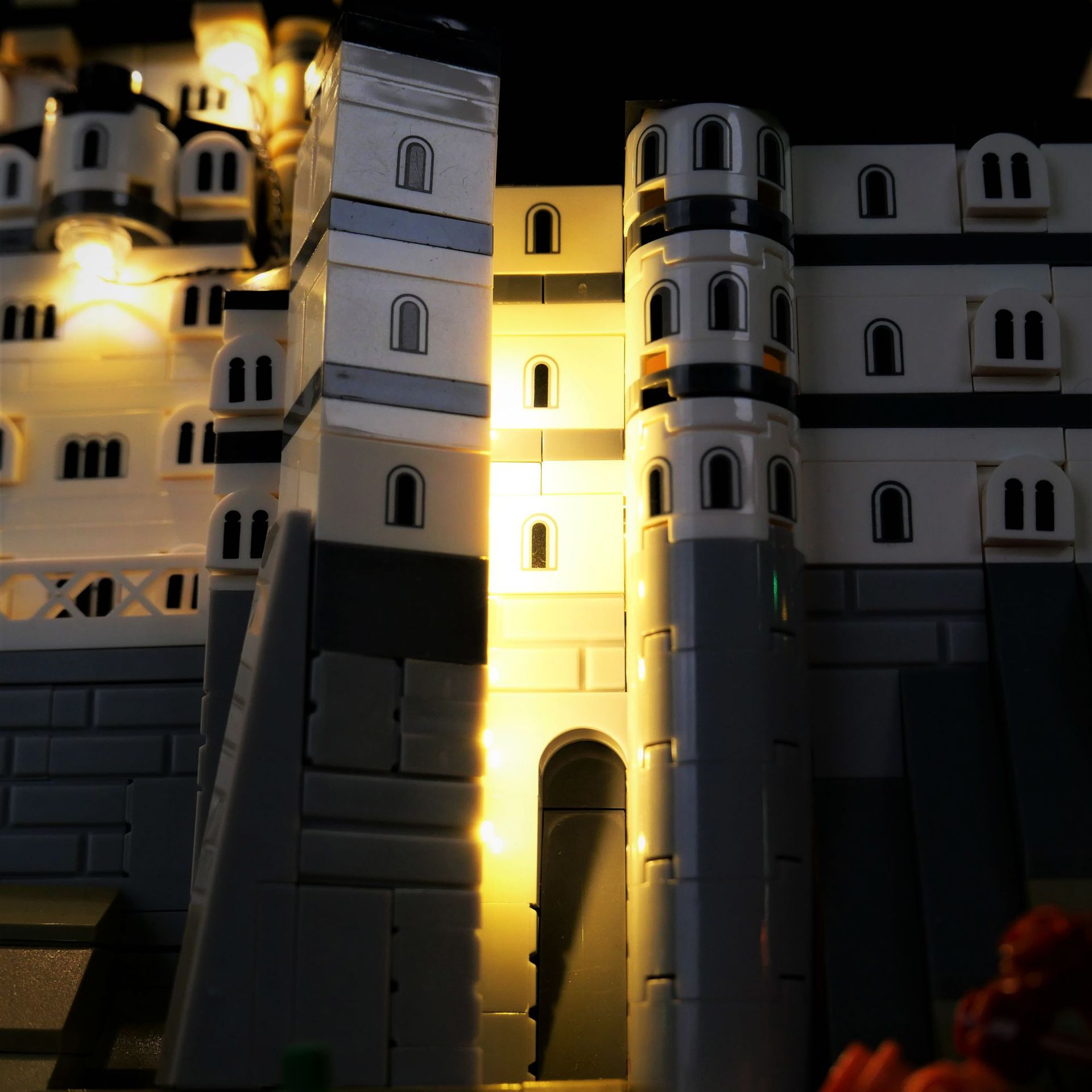 Led Light Kit for LEGO Neuschw - огляд і ціна Model Kit Companies
