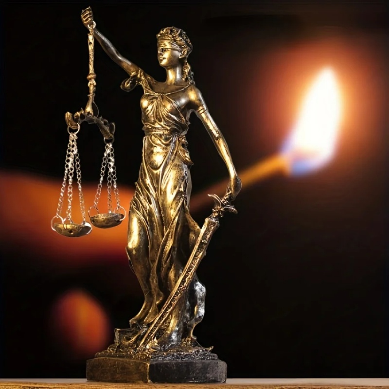 Lady Of Justice Statue Lady Ju - огляд і ціна Model Kit Judge
