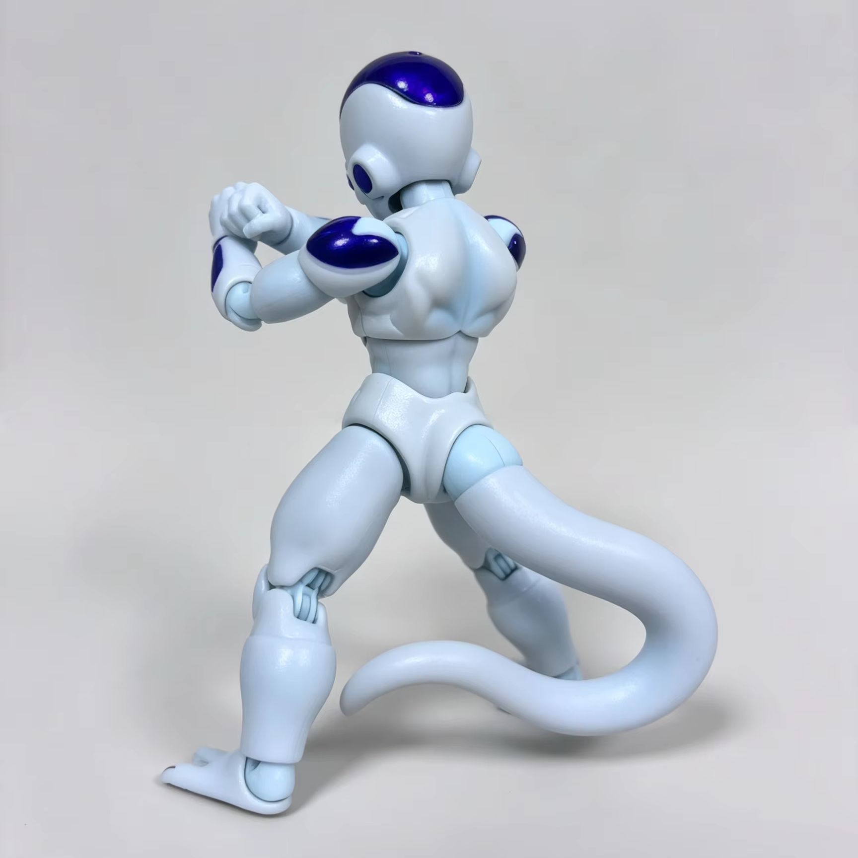 Bandai SHF Dragon Ball Frieza  - огляд і ціна Model Kit Frieza